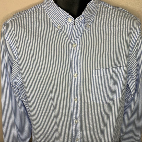 M NEW J Crew Men’s Blue White Striped Long Sleeve Button Down Shirt Medium - Picture 2 of 9